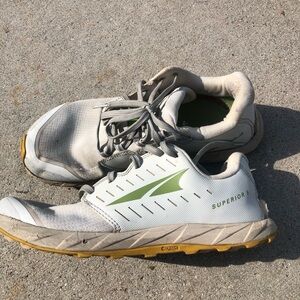 Altra Superior 5 Men's Trail Running Shoes - Gray and Green